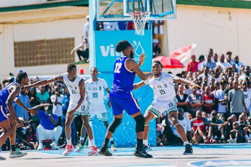 内蒙古自治区赤峰市冬季旅游季在美林谷滑雪场启动